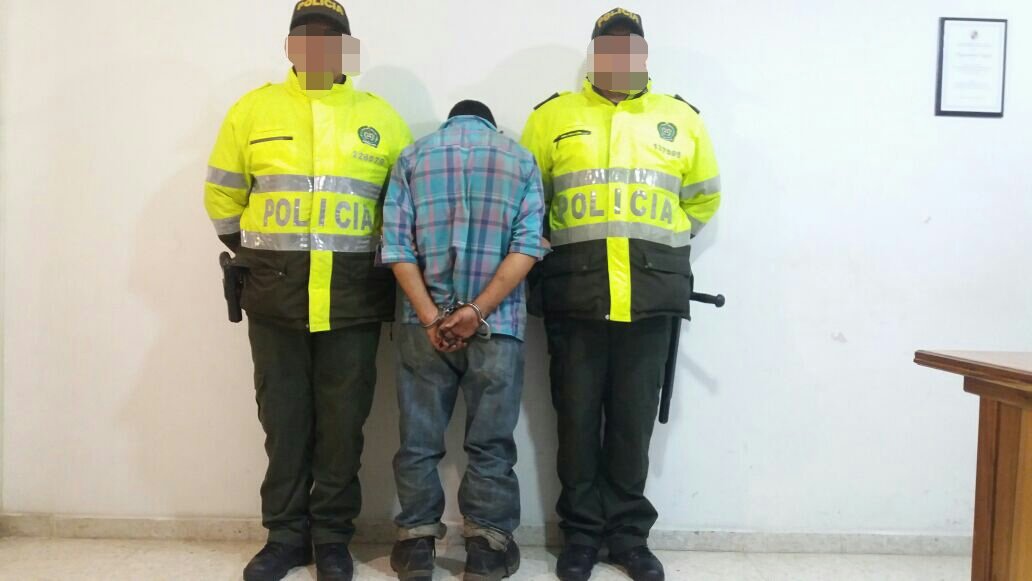 “POLICIA NACIONAL CAPTURA A  HOMBRE POR HURTO A RESIDENCIA”
